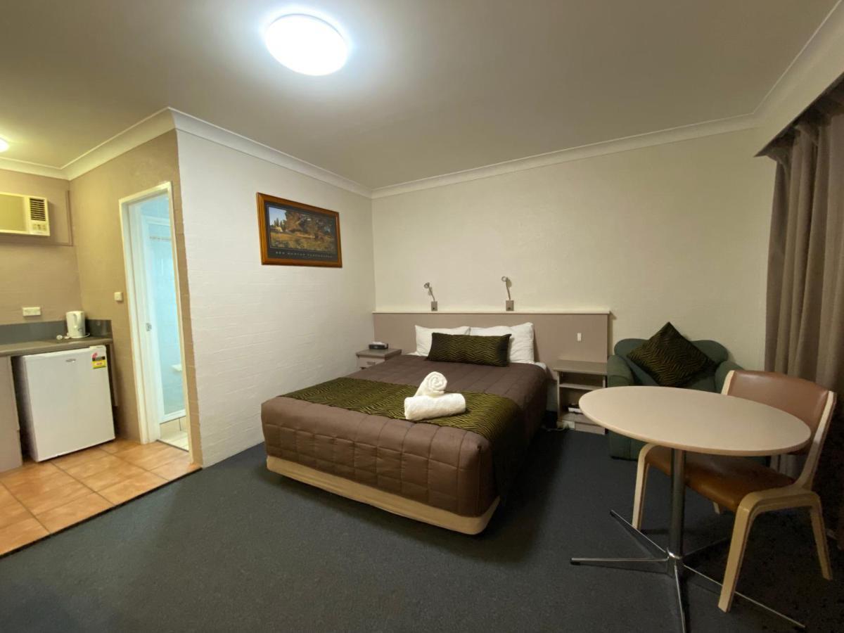 Sapphire City Motor Inn Inverell Ngoại thất bức ảnh