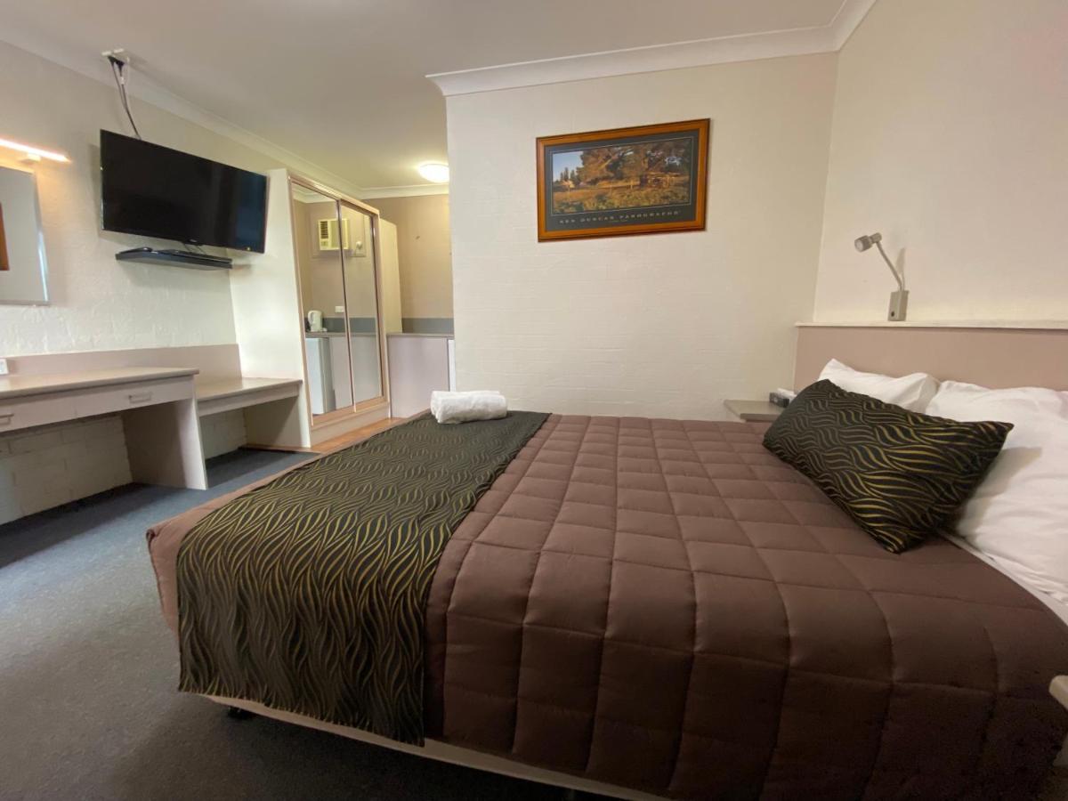 Sapphire City Motor Inn Inverell Ngoại thất bức ảnh