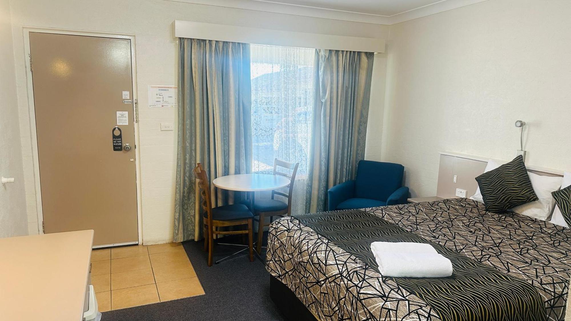 Sapphire City Motor Inn Inverell Ngoại thất bức ảnh