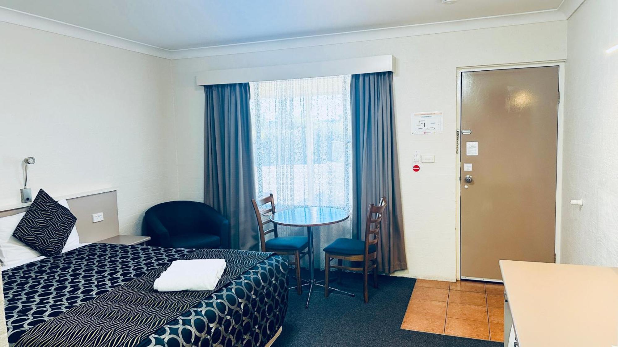 Sapphire City Motor Inn Inverell Ngoại thất bức ảnh