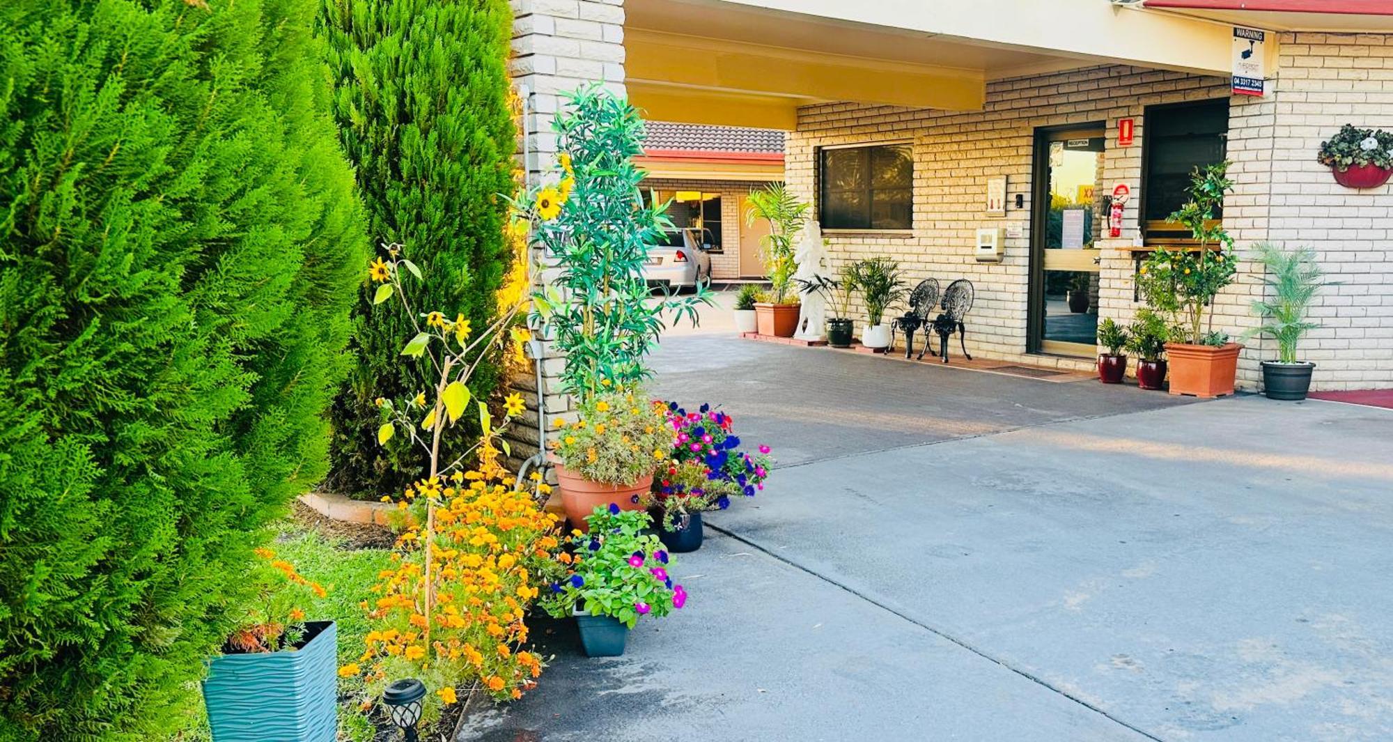Sapphire City Motor Inn Inverell Ngoại thất bức ảnh