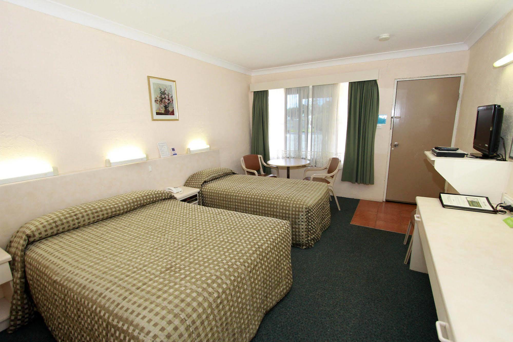 Sapphire City Motor Inn Inverell Ngoại thất bức ảnh