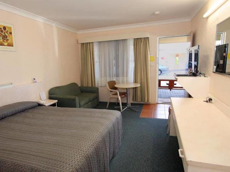 Sapphire City Motor Inn Inverell Ngoại thất bức ảnh